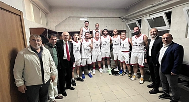 Körfez GB basketbolda dolu dizgin gidiyor. Körfez GB 77-50 İzmitspor